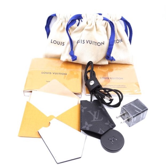 Horizon Tambour Monogram Smart Connected Watch - Picture 10 of 13